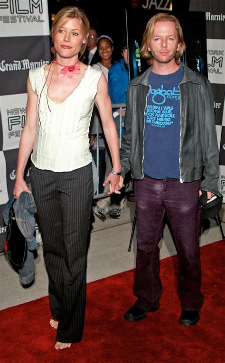 The Current Relationship Status Of Julie Bowen: Who's She Dating?