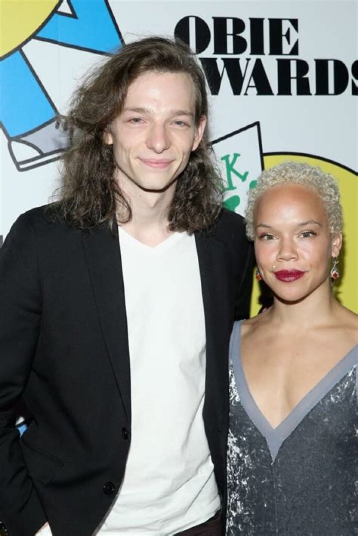 Unveiling The Mystery: Who Is Mike Faist's Girlfriend?