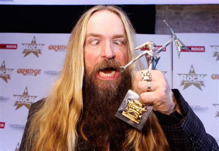 Zakk Wylde's Staggering Net Worth: Uncovering The Legend's Fortune
